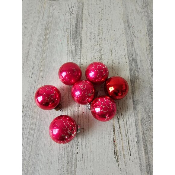 Vintage shiny bright Mercury pink ball ornament Xmas tree red - Picture 1 of 6